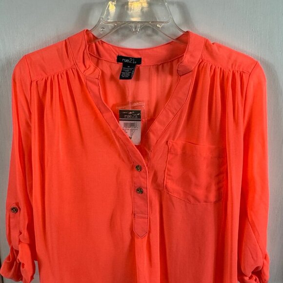 Rue 21 salmon pink roll tab sleeve v-neck blouse size medium. - Picture 2 of 7